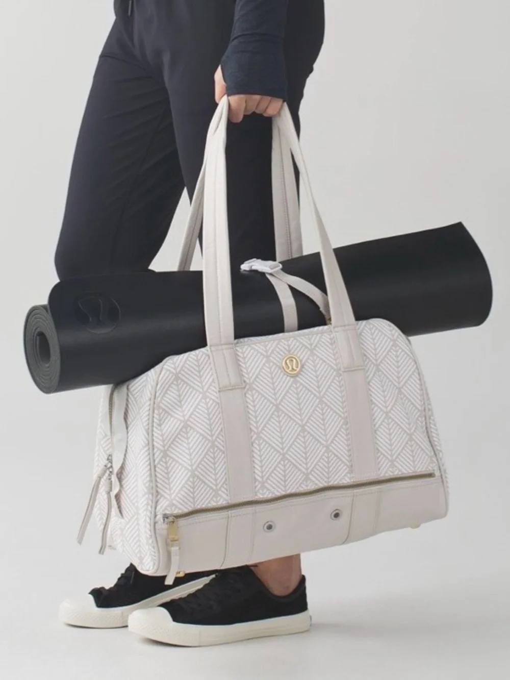 Lululemon Om For All Retired Yoga Tote Bag Diamond Palm Dune Gold tone Hardware